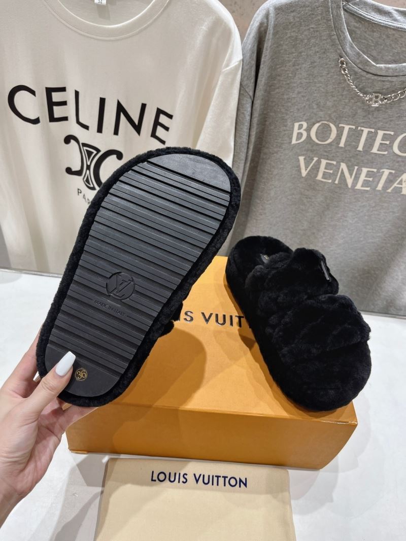 Louis Vuitton Slippers